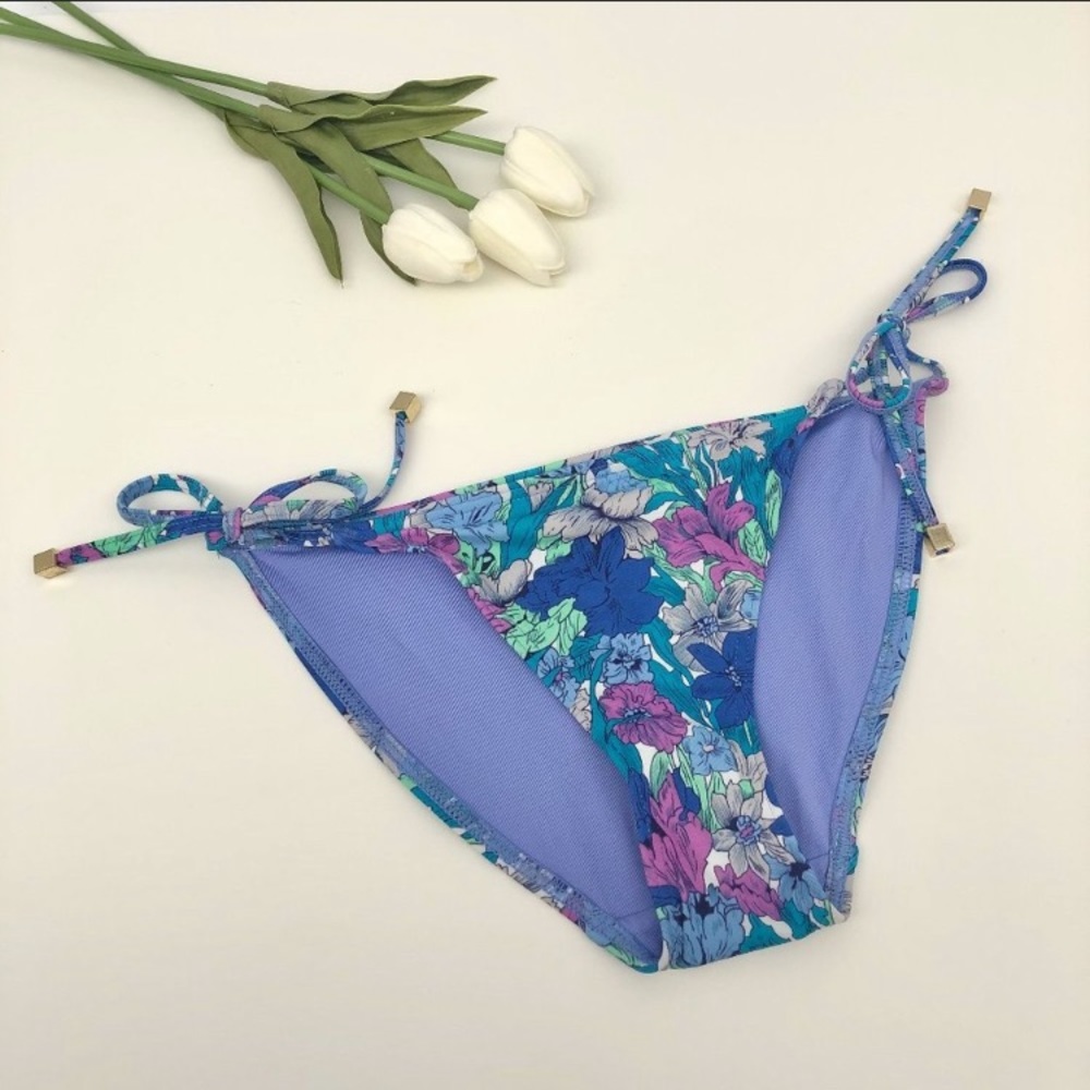 Bundle of Bikini bottoms